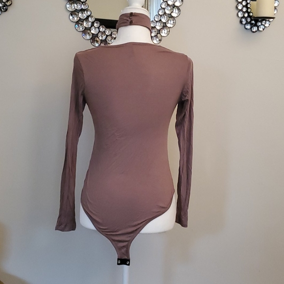 Never worn Long sleeve shirt - Picture 2 of 2